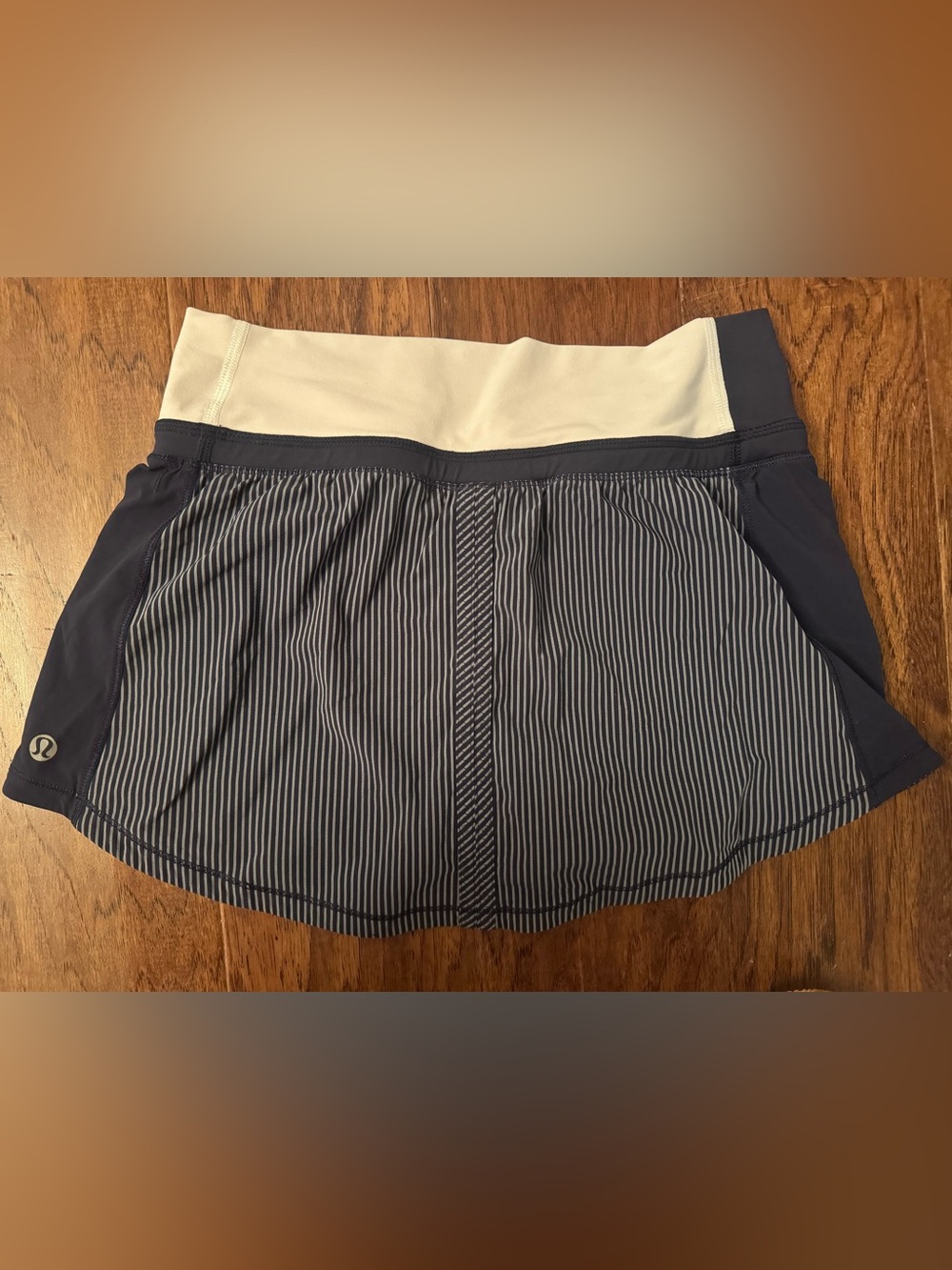 lululemon athletica Navy and White Athletic Skirt-Shorts - Picture 2 of 2